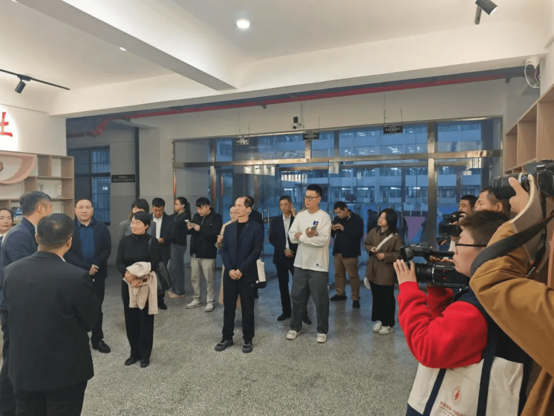 媒体记者聚焦新乡市义务教育集团化办学！