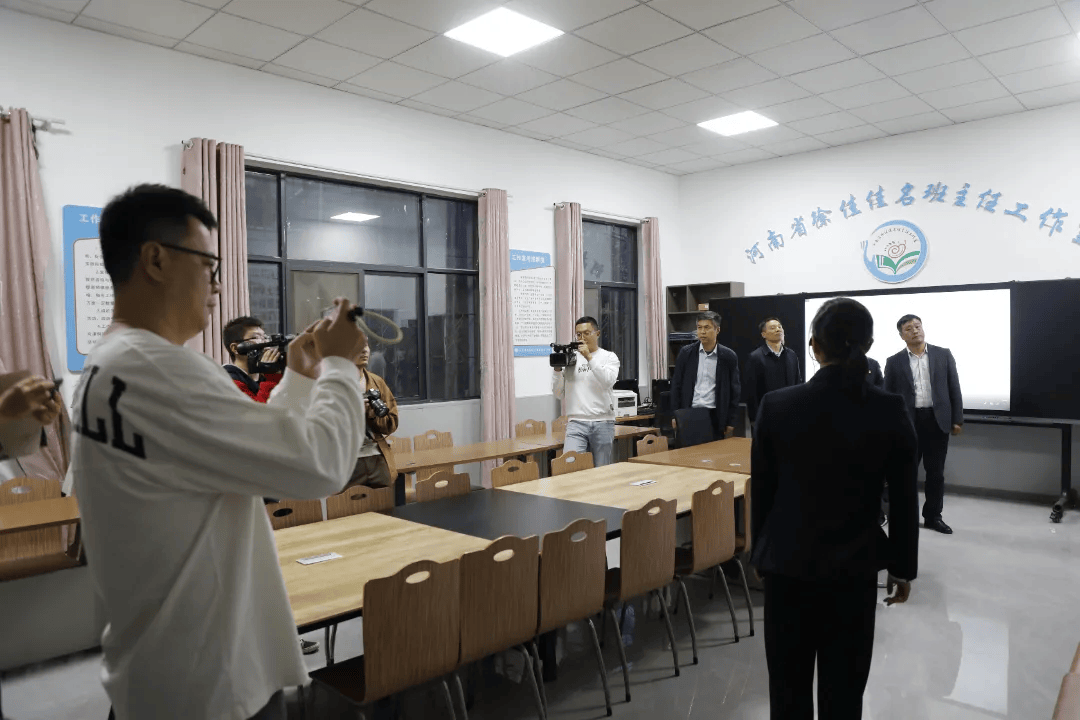 媒体记者聚焦新乡市义务教育集团化办学！